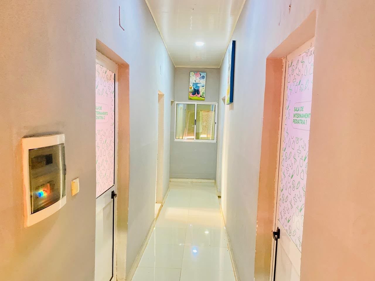 Centro Médico Infoprest — Cuanza Norte — Corredor do internamento